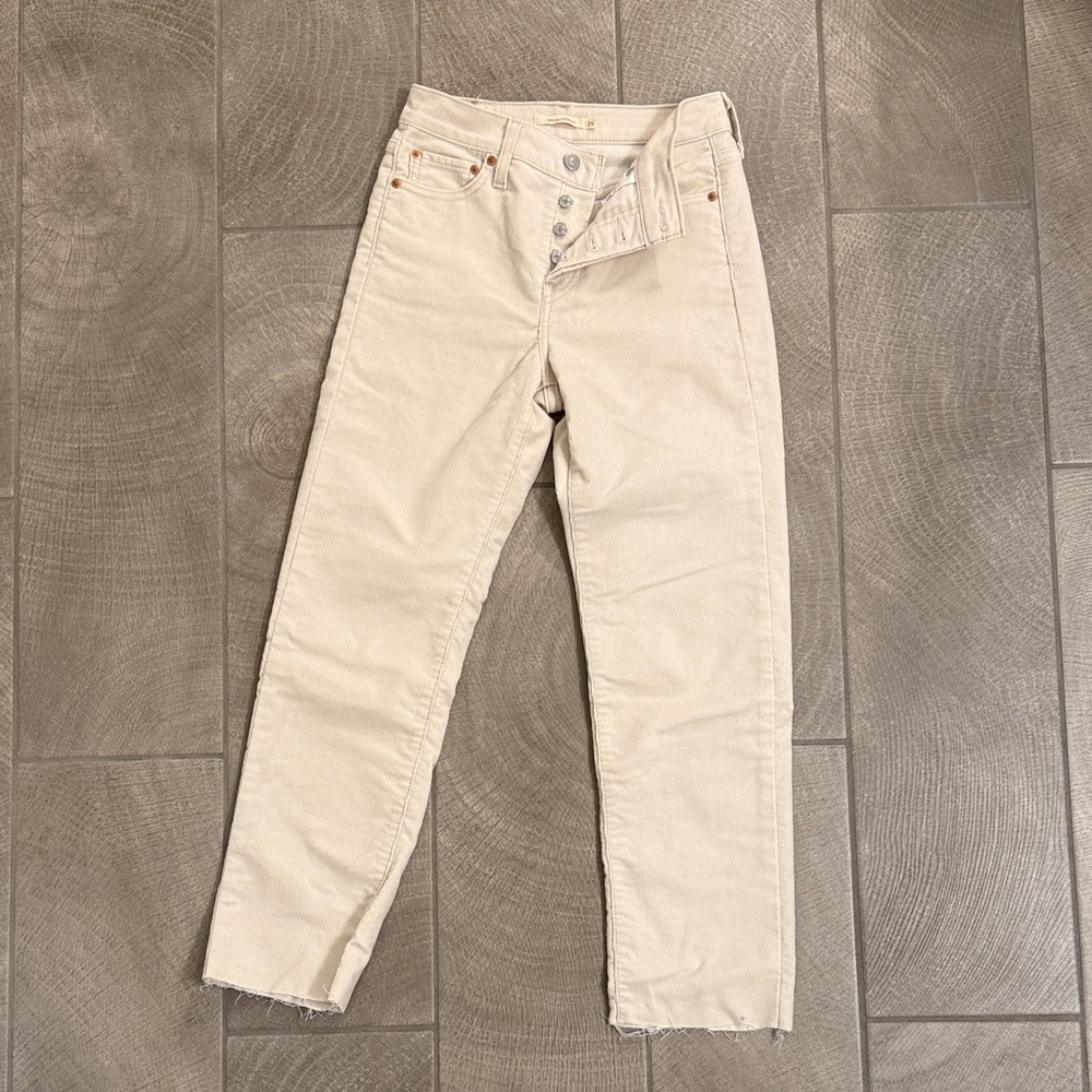 Levi’s Wedgie Straight Cream Corduroy Jeans 25